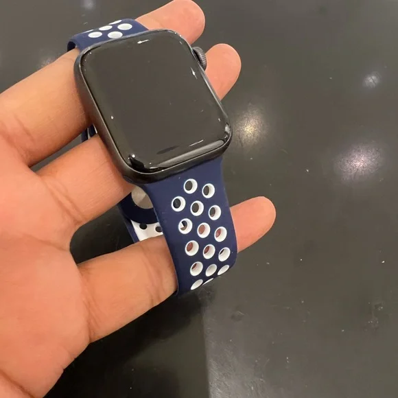 Apple Watch Series (GPS, 40mm) Space Gray Aluminum &ceramic case